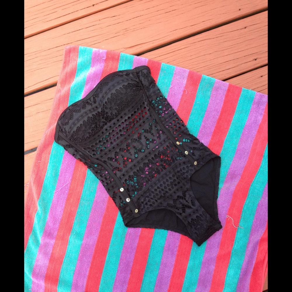 Crochet swim-suit - Picture 2 of 3